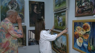 У Рівному відкрили виставку учнів художника Анатолія Іваненка