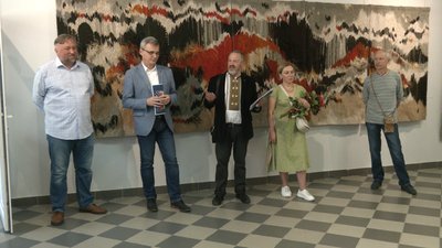 Плакати, графіка та асамбляжі. У Франківську художник Богдан Губаль відкрив виставку "Рефлексії" Плакати, графіка та асамбляжі. У Франківську художник Богдан Губаль відкрив виставку "Рефлексії"