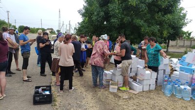 Як жителі Донеччини допомагають херсонцям, що постраждали від підриву окупантами Каховської ГЕС Як жителі Донеччини допомагають херсонцям, що постраждали від підриву окупантами Каховської ГЕС