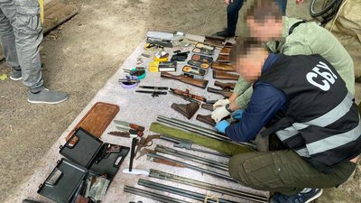 Біля Чернігова викрили підпільну майстерню з виготовлення та ремонту вогнепальної зброї