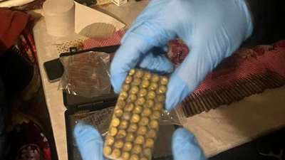 На Черкащині у чоловіка вдома виявили боєприпаси та "глушник"