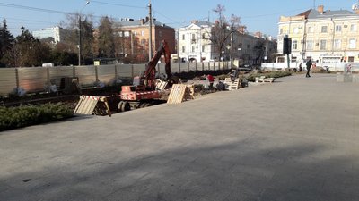 Реконструкція, щоб привабити людей: що відомо про облаштування простору біля бібліотеки у Полтаві Реконструкція, щоб привабити людей: що відомо про облаштування простору біля бібліотеки у Полтаві