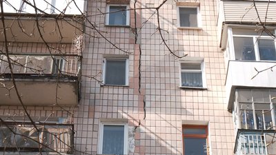 Аварійні будинки у Рівному: як реагує місто та що робити мешканцям Аварійні будинки у Рівному: як реагує місто та що робити мешканцям
