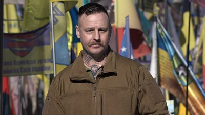"Йтиму до кінця, я продовжуватиму боротися": історія австралійця Кейсі Гадалети, який став добровольцем ЗСУ