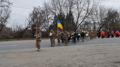 У Тернополі попрощалися із загиблим військовослужбовцем Віталієм Наумовим У Тернополі попрощалися із загиблим військовослужбовцем Віталієм Наумовим
