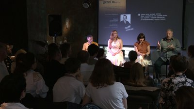 Зустріч з режисером фільму "Будинок «Слово». Нескінчений роман" у Черкасах