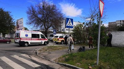 У Черкасах зіштовхнулось два автомобілі. Є травмовані У Черкасах зіштовхнулось два автомобілі. Є травмовані
