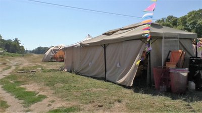 Артпростір "Стрілка під коштами" на Ботанічній набережній в Ужгороді перенесуть до Боздоського парку