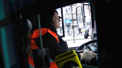 Черги та фейки: чи потрібно замінювати картку житомирянина у "City Card" Черги та фейки: чи потрібно замінювати картку житомирянина у "City Card"