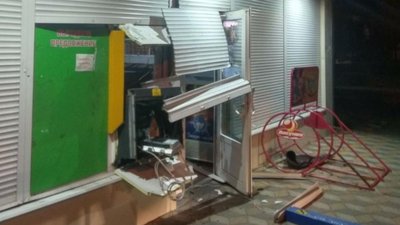 На Запоріжжі колишніх правоохоронців підозрюють у підриві банкомату
