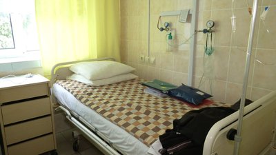 У лікарнях Львівщини почали згортати "ковідні" відділення