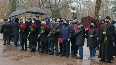 У Харкові вшановують ліквідаторів аварії на ЧАЕС У Харкові вшановують ліквідаторів аварії на ЧАЕС