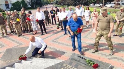 У Черкасах вперше відзначають День державності У Черкасах вперше відзначають День державності