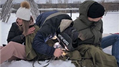 Харків'яни закували себе ланцюгом на три місяці: як ладнають між собою Харків'яни закували себе ланцюгом на три місяці: як ладнають між собою