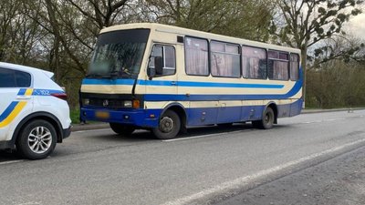 Автобус на місці ДТП біля Пересічного