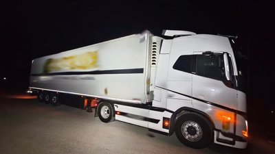 Вантажівка, яка збила пішохода