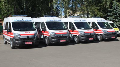 Сумський центр екстреної медичної допомоги отримав чотири нові реанімобілі