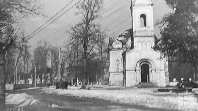 Пам'ятки та пам'ятники Чернігівщини. Вознесенська церква і площа Пам'ятки та пам'ятники Чернігівщини. Вознесенська церква і площа