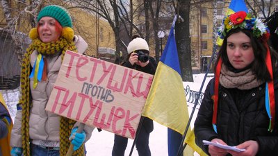 Від акцій за ЄС до протистояння «руській весні». 12 знакових подій Євромайдану Дніпра в фото Від акцій за ЄС до протистояння «руській весні». 12 знакових подій Євромайдану Дніпра в фото