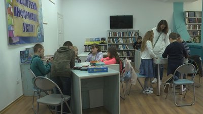 У Луцьку переселенці навчають дітей мистецтву фотографії, медіа та фінансовій грамотності У Луцьку переселенці навчають дітей мистецтву фотографії, медіа та фінансовій грамотності
