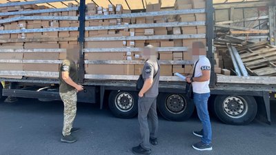 Контрабанда БАДів на Волині, харчові добавки Волинська область