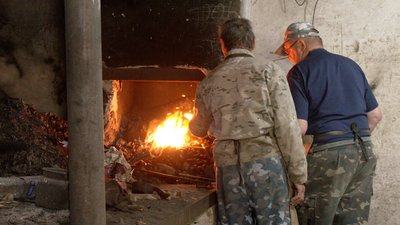 "Треба наближати перемогу": на Вінниччині ковалі роблять скоби для оборонців "Треба наближати перемогу": на Вінниччині ковалі роблять скоби для оборонців