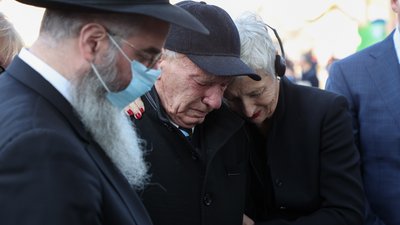 В Одесі вшанували пам'ять померлих під час Голокосту та заклали капсулу часу В Одесі вшанували пам'ять померлих під час Голокосту та заклали капсулу часу