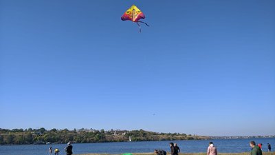 "Одне небо один світ": у Миколаєві закрили сезон повітряних зміїв "Одне небо один світ": у Миколаєві закрили сезон повітряних зміїв