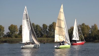 У Черкасах відбулись вітрильні перегони "Жовтнева регата" У Черкасах відбулись вітрильні перегони "Жовтнева регата"