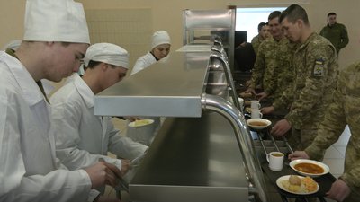Прикордонники отримали кваліфікацію “Військовий кухар” Прикордонники отримали кваліфікацію “Військовий кухар”