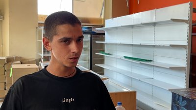 "Тут вже життя наше закінчилося". Добропілля після обстрілів та із 20-годинною комендантською "Тут вже життя наше закінчилося". Добропілля після обстрілів та із 20-годинною комендантською