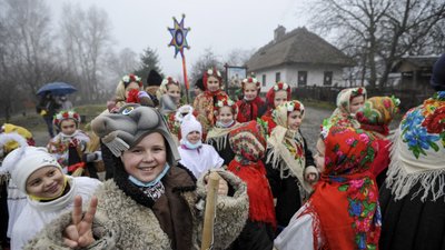 Гірлянди та ностальгія. Що про ранню підготовку до зимових свят кажуть психологи Гірлянди та ностальгія. Що про ранню підготовку до зимових свят кажуть психологи