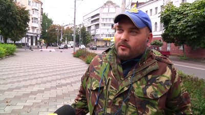 Небезпека для пішоходів: коли відремонтують розхитану тротуарну плитку у центрі Житомира Небезпека для пішоходів: коли відремонтують розхитану тротуарну плитку у центрі Житомира