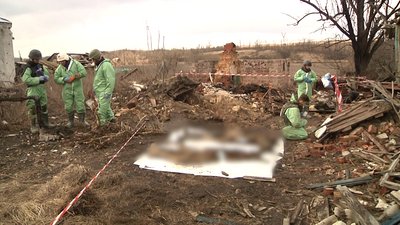 "Ми заплатили окупантам по три тисячі за тіло". Олексій Юков розказав про пошук вбитих на війні "Ми заплатили окупантам по три тисячі за тіло". Олексій Юков розказав про пошук вбитих на війні