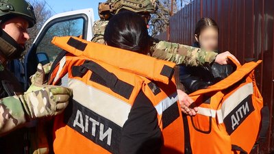 Евакуація дітей з Карпівки Миколаївської громади Донецької області