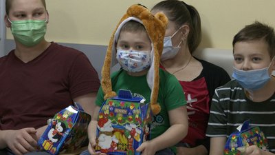 Черкаські студенти влаштували свято для онкохворих дітей Черкаські студенти влаштували свято для онкохворих дітей