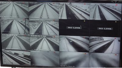 Обмежений рух і поламана техніка: як прибирають дороги Черкащини після снігопаду Обмежений рух і поламана техніка: як прибирають дороги Черкащини після снігопаду