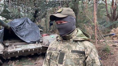 Боєць 54-го розвідбату Сергій із псевдо "Кобра" Боєць 54-го розвідбату Сергій із псевдо "Кобра"