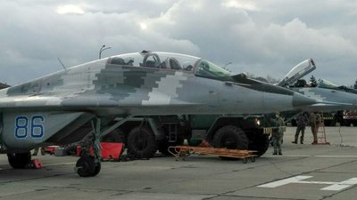 На аеродромі «Луцьк» у військових навчально-тренувальні польоти На аеродромі «Луцьк» у військових навчально-тренувальні польоти