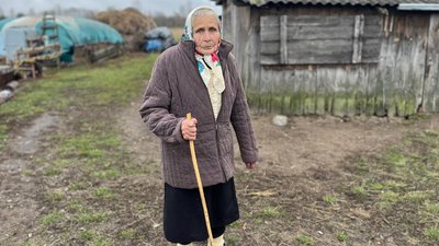 В'язала та працювала у полі з п'яти років: історія 93-річної довгожительки з Волині В'язала та працювала у полі з п'яти років: історія 93-річної довгожительки з Волині
