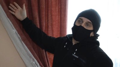 У квартирах будинку в Тернополі утворилися цвіль і грибок У квартирах будинку в Тернополі утворилися цвіль і грибок