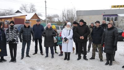 Мешканці Вінницьких Хуторів можуть залишитись без світла на Новорічно-різдвяні свята. У чому причина