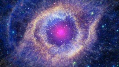 NASA показало фото космічних об'єктів, знятих на різні телескопи