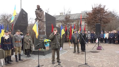 Віче до 70-х роковин з дня загибелі командира УПА Романа Шухевича відбулося у Франківську