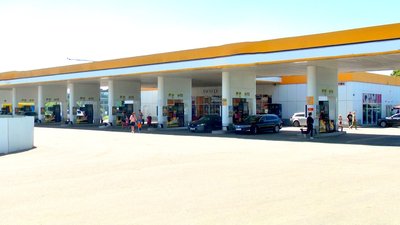 На заправних станціях Вінниці продовжує дорожчати паливо: що відомо На заправних станціях Вінниці продовжує дорожчати паливо: що відомо