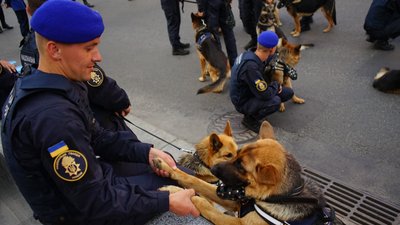 У Києві відбулася фінальна репетиція військового параду. Як це було У Києві відбулася фінальна репетиція військового параду. Як це було