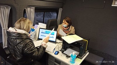 Документообіг на колесах. Дніпропетровщиною курсують три мобільні ЦНАПи Документообіг на колесах. Дніпропетровщиною курсують три мобільні ЦНАПи