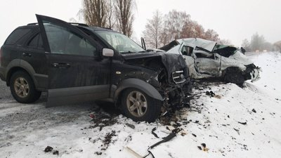 На Черкащині у ДТП одна людина загинула, двоє в лікарні