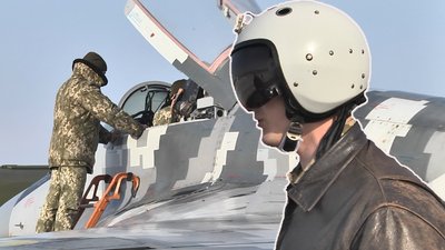 На луцькому летовищі льотчики Севастопольської бригади тренують ведення повітряних боїв