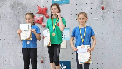 Одеські спортсмени стали призерами всеукраїнських змагань зі скелелазіння Одеські спортсмени стали призерами всеукраїнських змагань зі скелелазіння